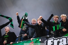 202401110 Publik under fotbollsmatchen mellan GAIS och IK Sirius  i Allsvenskan den 10 november 2024 på Gamla Ullevi i Göteborg.