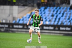 202401110 GAIS Axel Henriksson under fotbollsmatchen mellan GAIS och IK Sirius  i Allsvenskan den 10 november 2024 på Gamla Ullevi i Göteborg.