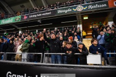 202401110 Publik under fotbollsmatchen mellan GAIS och IK Sirius  i Allsvenskan den 10 november 2024 på Gamla Ullevi i Göteborg.