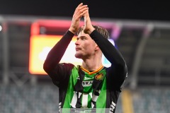 202401110 GAIS Alexander Ahl Holmström under fotbollsmatchen mellan GAIS och IK Sirius  i Allsvenskan den 10 november 2024 på Gamla Ullevi i Göteborg.