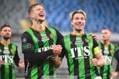 202401110 GAIS Alexander Ahl Holmström och August Wängberg under fotbollsmatchen mellan GAIS och IK Sirius  i Allsvenskan den 10 november 2024 på Gamla Ullevi i Göteborg.
