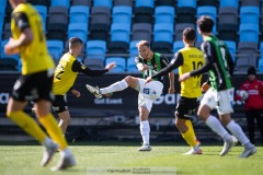 20240421 GAIS Gustav Lundgren under fotbollsmatchen i Allsvenskan mellan GAIS och Mjällby AIF den 21 april 2024 på Gamla Ullevi i Göteborg.