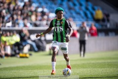 20240421 GAIS Chovanie Amatkarijo under fotbollsmatchen i Allsvenskan mellan GAIS och Mjällby AIF den 21 april 2024 på Gamla Ullevi i Göteborg.