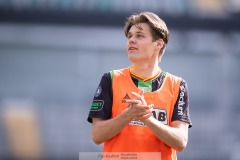 20240421 GAIS Axel Henriksson under fotbollsmatchen i Allsvenskan mellan GAIS och Mjällby AIF den 21 april 2024 på Gamla Ullevi i Göteborg.
