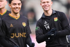 20240303 GAIS Filip Gustafsson och Mohamed Bawa under fotbollsmatchen i Svenska Cupen 2024 mellan GAIS och ÖIS den 3 mars 2024 i Göteborg.