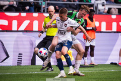 20260503 ÖIS Benjamin Laturnus och GAIS August Wängberg under fotbollsmatchen i Allsvenskan mellan GAIS och ÖIS den 3 maj 2026 på Gamla Ullevi i Göteborg. 
Foto: Filip Kauffeldt