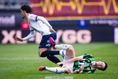 20260503 GAIS Samuel Salter och ÖIS Demirel Hodzic under fotbollsmatchen i Allsvenskan mellan GAIS och ÖIS den 3 maj 2026 på Gamla Ullevi i Göteborg. 
Foto: Filip Kauffeldt
