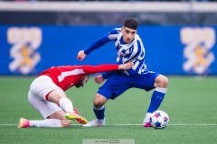 20260308 IFK Göteborg Gabriel Elias Ersoy och Degerfors IFs Dijan Vukojevic under fotbollsmatchen i Svenska Cupen mellan IFK Göteborg och Degerfors IF den 8 mars 2026 på Nordic Wellness Arena i Göteborg. 
Foto: Filip Kauffeldt