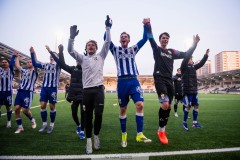 20260308 IFK Göteborg Alfons Borén, Benjamin Brantlind och Alexander Carlsson jublar efter fotbollsmatchen i Svenska Cupen mellan IFK Göteborg och Degerfors IF den 8 mars 2026 på Nordic Wellness Arena i Göteborg. 
Foto: Filip Kauffeldt