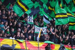 20250428 Publik under fotbollsmatchen mellan IFK Göteborg och GAIS i Allsvenskan den 28 april 2025 på Gamla Ullevi i Göteborg.