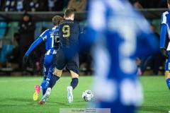 20240126 IFK Göteborgs Sebastian Hausner och Halmstads BKs Viktor Granath under träningsmatchen IFK Göteborg och Halmstads BK på Valhalla IP den 26 januari 2024 i Göteborg.