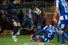 20240126 Halmstads BKs Naeem Mohammed och IFK Göteborgs Emil Salomonsson under träningsmatchen IFK Göteborg och Halmstads BK på Valhalla IP den 26 januari 2024 i Göteborg.