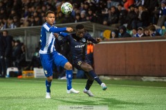 20240126 Halmstads BKs Naeem Mohammed och IFK Göteborgs Ben Magnusson under träningsmatchen IFK Göteborg och Halmstads BK på Valhalla IP den 26 januari 2024 i Göteborg.