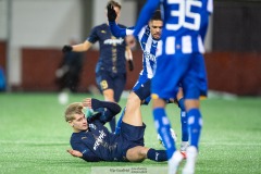 20240126 Halmstads BKs Leo Hedenberg och IFK Göteborgs Thomas Santos under träningsmatchen IFK Göteborg och Halmstads BK på Valhalla IP den 26 januari 2024 i Göteborg.