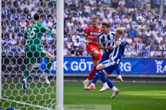 20240721 Västerås SKs Viktor Granath under fotbollsmatchen i Allsvenskan mellan IFK Göteborg och Västerås SK den 21 Juli 2024 på Gamla Ullevi i Göteborg.