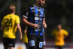 20240810 IFK Skövdes Edin Salihovic under fotbollsmatchen i Div 2 Norra Götaland mellan IFK Skövde och Ahlafors IF den 10 augusti 2024 på Södermalms IP i Skövde.