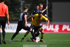 20240810 Ahlafors IFs Ali Al-Habobi och IFK Skövdes Emil Ring under fotbollsmatchen i Div 2 Norra Götaland mellan IFK Skövde och Ahlafors IF den 10 augusti 2024 på Södermalms IP i Skövde.