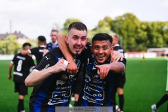 20240810 IFK Skövdes Axel Axelsson och Ahmed Abdalrahman firar lagets andra mål under fotbollsmatchen i Div 2 Norra Götaland mellan IFK Skövde och Ahlafors IF den 10 augusti 2024 på Södermalms IP i Skövde.