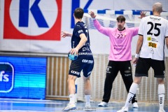 20241226 IFK Skövdes Jonas Samuelsson under handbollsmatchen i Handbollsligan mellan IFK Skövde HK och Skånela IF den 27 december 2024 i Arena Skövde i Skövde.