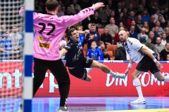 20241226 IFK Skövdes Jonas Samuelsson under handbollsmatchen i Handbollsligan mellan IFK Skövde HK och Skånela IF den 27 december 2024 i Arena Skövde i Skövde.