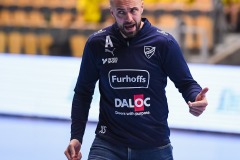 20241209 IFK Skövdes Huvudtränare Kristian Svensson under handbollsmatchen mellan IK Sävehof och IFK Skövde  i Handbollsligan herr den 9 december 2024 i Partille Arena i Partille.