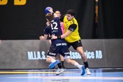 20241209 IFK Skövdes Adam Ljunquist och Sävehofs Adam Blanche under handbollsmatchen mellan IK Sävehof och IFK Skövde  i Handbollsligan herr den 9 december 2024 i Partille Arena i Partille.