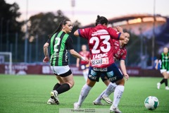 20240915 GAIS Kayla Dellmer och ÖIS Ebba Axelsson under fotbollsmatchen mellan ÖIS och GAIS  i DM Dam den 17 september 2024 på Valhalla IP i Göteborg.