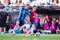 20260720 Djurgårdens Piotr Johansson Örgrytes Benjamin Laturnus under fotbollsmatchen i Allsvenskan mellan Örgryte IS och Djurgårdens IF den 20 juli 2026 på Gamla Ullevi i Göteborg. 
Foto: Filip Kauffeldt