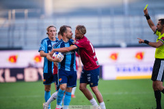 20260720 Djurgårdens Jacob Une och Örgrytes William Hofvander under fotbollsmatchen i Allsvenskan mellan Örgryte IS och Djurgårdens IF den 20 juli 2026 på Gamla Ullevi i Göteborg. 
Foto: Filip Kauffeldt