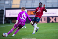 20260720 Djurgårdens Jacob Rinne och Örgrytes Michael Parker under fotbollsmatchen i Allsvenskan mellan Örgryte IS och Djurgårdens IF den 20 juli 2026 på Gamla Ullevi i Göteborg. 
Foto: Filip Kauffeldt