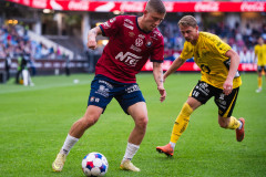 20260529 Örgrytes Anton Andreasson och Elfsborgs Simon Hedlund under fotbollsmatchen i Allsvenskan mellan Örgryte IS och IF Elfsborg den 29 maj 2026 på Gamla Ullevi i Göteborg. 
Foto: Filip Kauffeldt