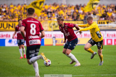 20260529 Örgrytes William Hofvander och Elfsborgs Ari Sigurpálsson under fotbollsmatchen i Allsvenskan mellan Örgryte IS och IF Elfsborg den 29 maj 2026 på Gamla Ullevi i Göteborg. 
Foto: Filip Kauffeldt