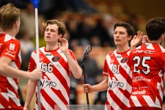 20240217 Pixbo IBKs Felix Lanver och Gustav Fritzell under innebandymatchen i SSL herr mellan Pixbo IBK och Hagunda IF den 17 februari 2024 i Mölnlycke.