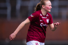 20260510 under fotbollsmatchen i Division 2 Dam Sydvästra Götaland mellan Qviding FIF och Eriksbergs IF den 10 maj 2026 på Valhalla IP i Göteborg. 
Foto: Filip Kauffeldt