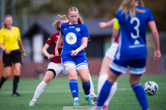 20260510 under fotbollsmatchen i Division 2 Dam Sydvästra Götaland mellan Qviding FIF och Eriksbergs IF den 10 maj 2026 på Valhalla IP i Göteborg. 
Foto: Filip Kauffeldt