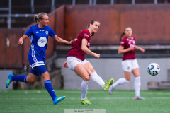 20260510 under fotbollsmatchen i Division 2 Dam Sydvästra Götaland mellan Qviding FIF och Eriksbergs IF den 10 maj 2026 på Valhalla IP i Göteborg. 
Foto: Filip Kauffeldt