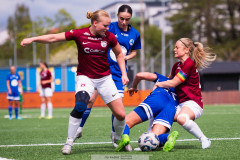 20260510 under fotbollsmatchen i Division 2 Dam Sydvästra Götaland mellan Qviding FIF och Eriksbergs IF den 10 maj 2026 på Valhalla IP i Göteborg. 
Foto: Filip Kauffeldt