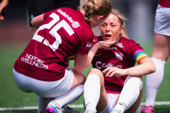 20260510 under fotbollsmatchen i Division 2 Dam Sydvästra Götaland mellan Qviding FIF och Eriksbergs IF den 10 maj 2026 på Valhalla IP i Göteborg. 
Foto: Filip Kauffeldt
