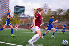 20260510 under fotbollsmatchen i Division 2 Dam Sydvästra Götaland mellan Qviding FIF och Eriksbergs IF den 10 maj 2026 på Valhalla IP i Göteborg. 
Foto: Filip Kauffeldt
