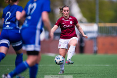 20260510 under fotbollsmatchen i Division 2 Dam Sydvästra Götaland mellan Qviding FIF och Eriksbergs IF den 10 maj 2026 på Valhalla IP i Göteborg. 
Foto: Filip Kauffeldt