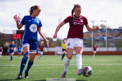 20260510 under fotbollsmatchen i Division 2 Dam Sydvästra Götaland mellan Qviding FIF och Eriksbergs IF den 10 maj 2026 på Valhalla IP i Göteborg. 
Foto: Filip Kauffeldt