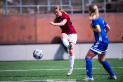 20260510 under fotbollsmatchen i Division 2 Dam Sydvästra Götaland mellan Qviding FIF och Eriksbergs IF den 10 maj 2026 på Valhalla IP i Göteborg. 
Foto: Filip Kauffeldt