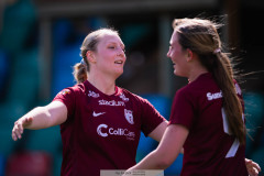 20260510 under fotbollsmatchen i Division 2 Dam Sydvästra Götaland mellan Qviding FIF och Eriksbergs IF den 10 maj 2026 på Valhalla IP i Göteborg. 
Foto: Filip Kauffeldt
