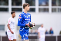 20240615 Degerfors IFs Wille Jakobsson under fotbollsmatchen i Superettan mellan Skövde AIK och Degerfors IF den 15 juni 2024 på Södermalms IP i Skövde.