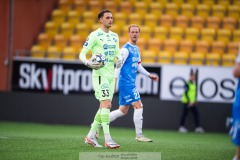 20240430 IK Oddevolds Oscar Ekman under fotbollsmatchen i Superettan mellan Skövde AIK och IK Oddevold den 30 april 2024 på Borås Arena i Borås.