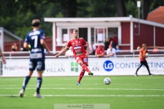 20240804 Skövde AIKs Filip Schyberg under fotbollsmatchen i Superettan mellan Skövde AIK och ÖIS den 4 Augusti 2024 på Södermalms IP i Skövde.