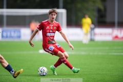 20240804 Skövde AIKs Hugo Engström under fotbollsmatchen i Superettan mellan Skövde AIK och ÖIS den 4 Augusti 2024 på Södermalms IP i Skövde.