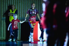 20241230 Skövde HFs Britta Jakobsson van Stam under handbollsmatchen i Handbollsligan mellan Skövde HF och Skara HF den 30 december 2024 i Arena Skövde i Skövde.