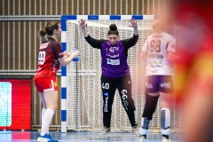 20241230 Skara HFs Isabella Mourtadiou under handbollsmatchen i Handbollsligan mellan Skövde HF och Skara HF den 30 december 2024 i Arena Skövde i Skövde.