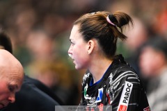 20241230 Skövde HFs Josefine Gundersen Lien under handbollsmatchen i Handbollsligan mellan Skövde HF och Skara HF den 30 december 2024 i Arena Skövde i Skövde.